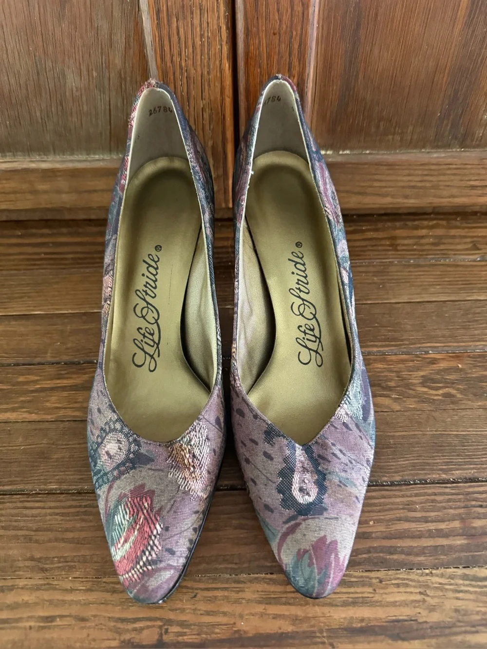 Vintage Life Stride Mauve Multi Floral Tapestry Pointed Toe Pumps